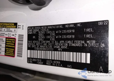 2022 Toyota Highlander Le z USA, uszkodzony, nr VIN 5TDBZRBH8NS591253